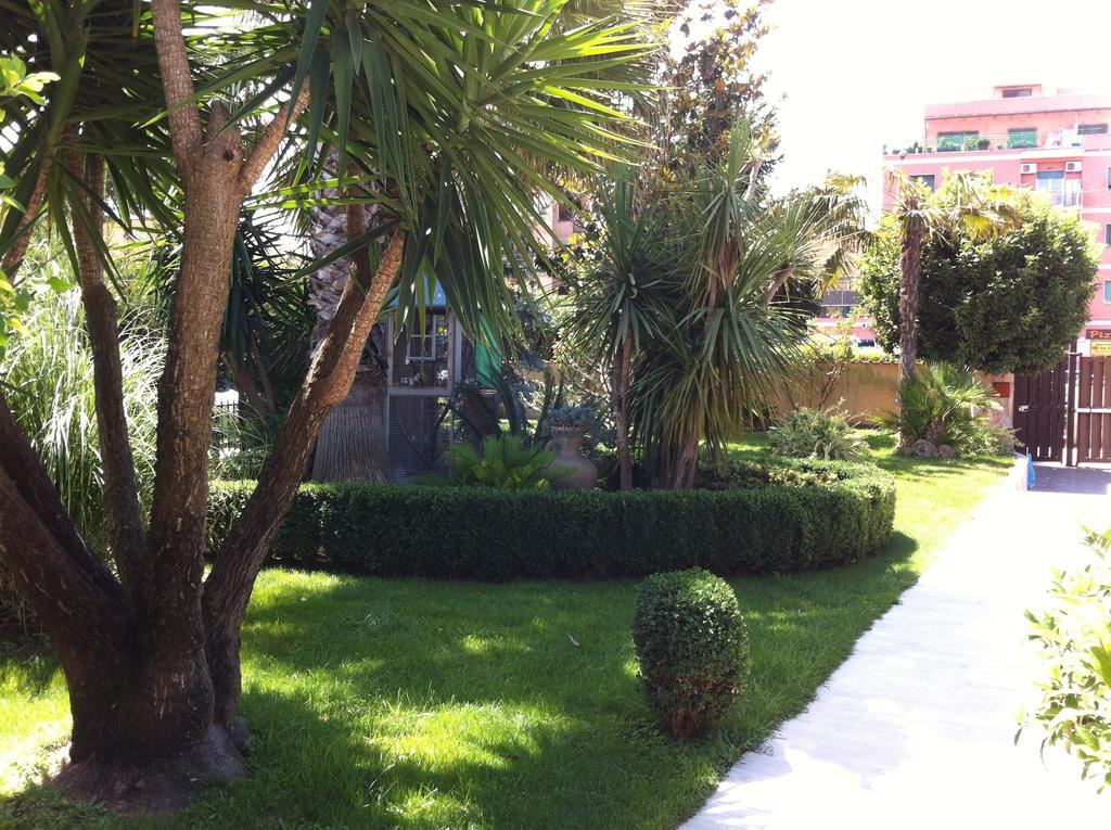 Bed and Breakfast Ciao Ciao Roma Exterior foto